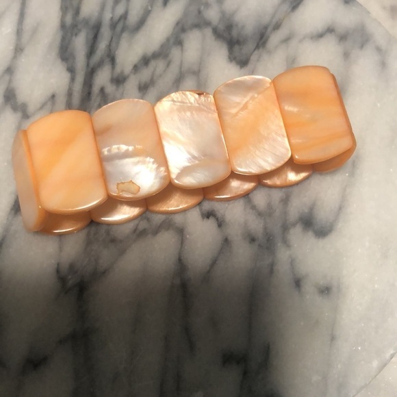 VTG 70s Mother of Pearl Orange Peach Color Oval Disc Stretch Bracelet 6.5” - Picture 3 of 5
